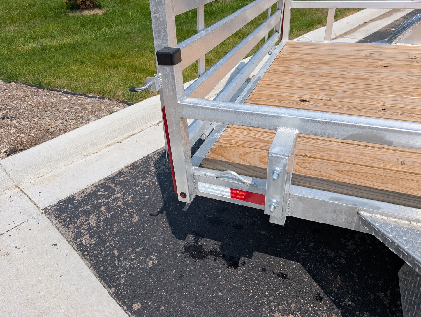 Silver Ox 7x14 Aluminum Tandem Axle Trailer – Side ATV Ramps | AAA Trailer